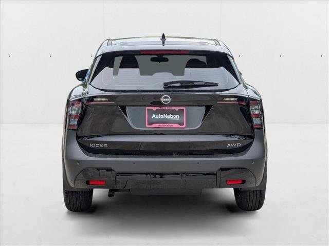 New 2025 Nissan Kicks S image 7