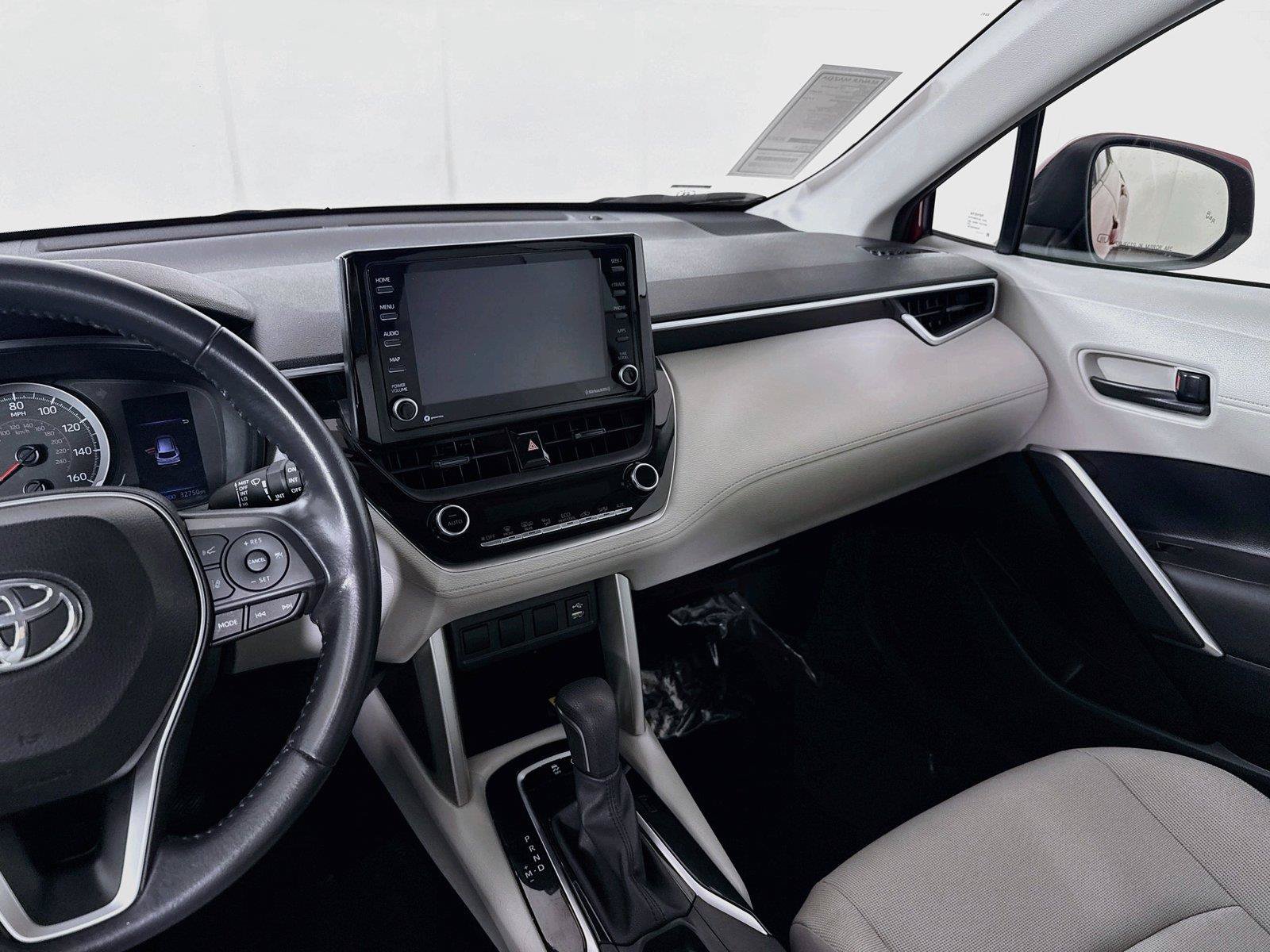 Used 2022 Toyota Corolla Cross LE FWD image 30