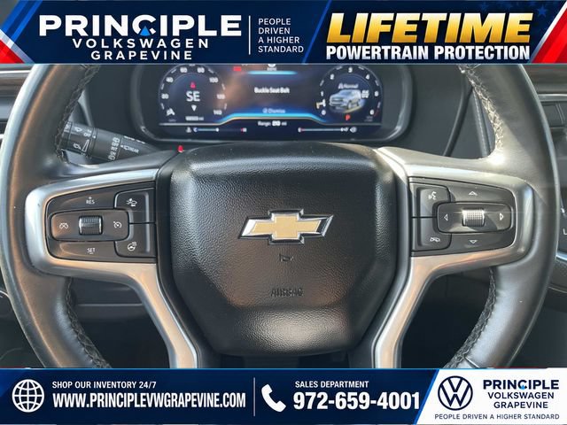 Used 2023 Chevrolet Suburban Premier AWD/4WD image 15