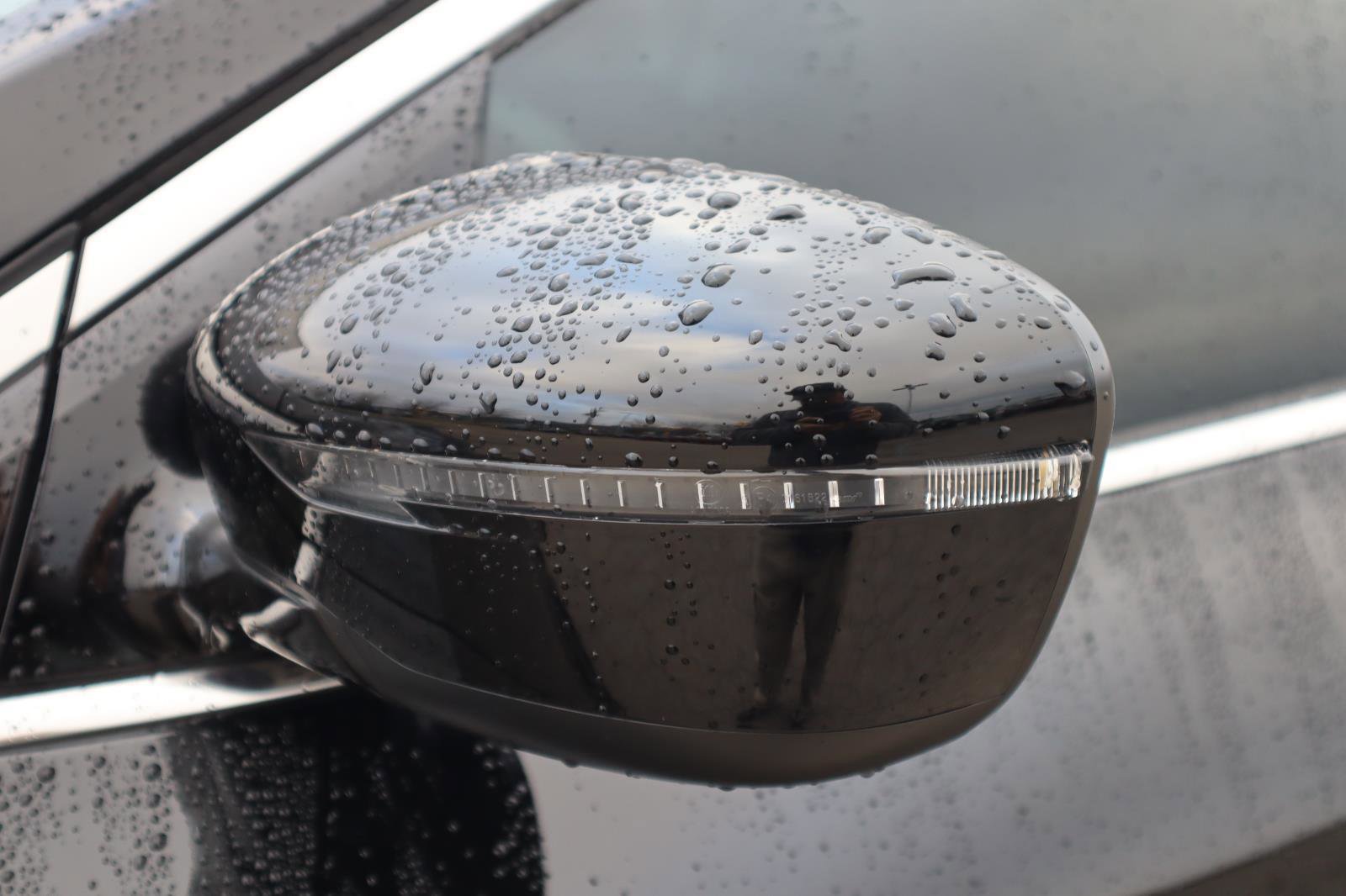 Certified 2024 Nissan Murano SV w/ SV Midnight Edition Package image 4