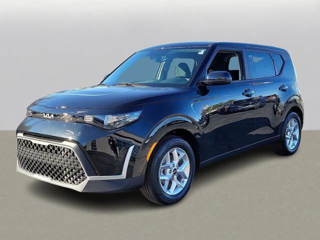 New 2025 Kia Soul LX image 2
