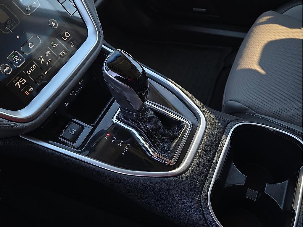 Used 2021 Subaru Outback Limited image 21