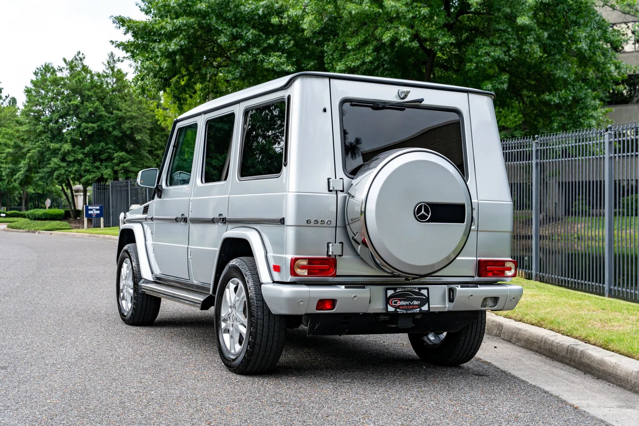 Used 2015 Mercedes-Benz G 550 image 7