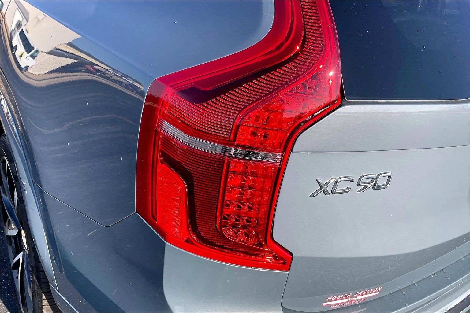 Used 2023 Volvo XC90 B6 Plus image 25