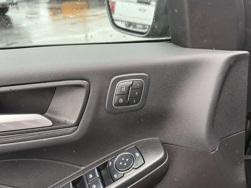 Certified 2023 Ford Escape SE w/ PHEV Premium Package image 18