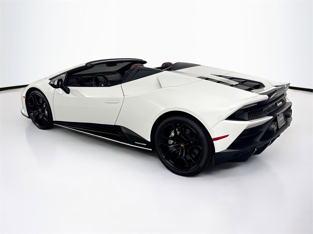 Used 2020 Lamborghini Huracan EVO image 7