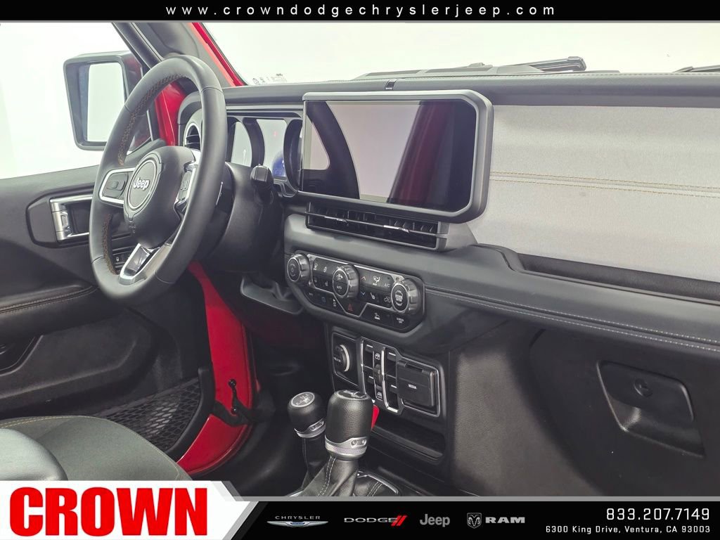 Used 2024 Jeep Wrangler Unlimited Sahara image 13
