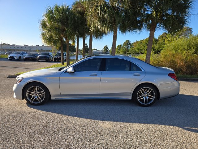 Used 2019 Mercedes-Benz S 560 4MATIC Sedan image 2