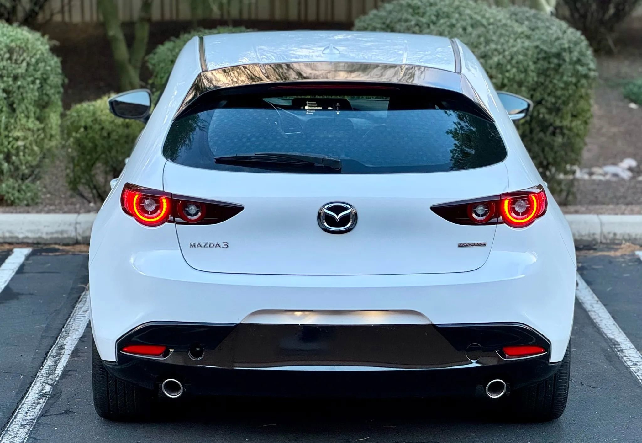 Used 2025 MAZDA MAZDA3 2.5 S Hatchback w/ Premium Pkg image 7