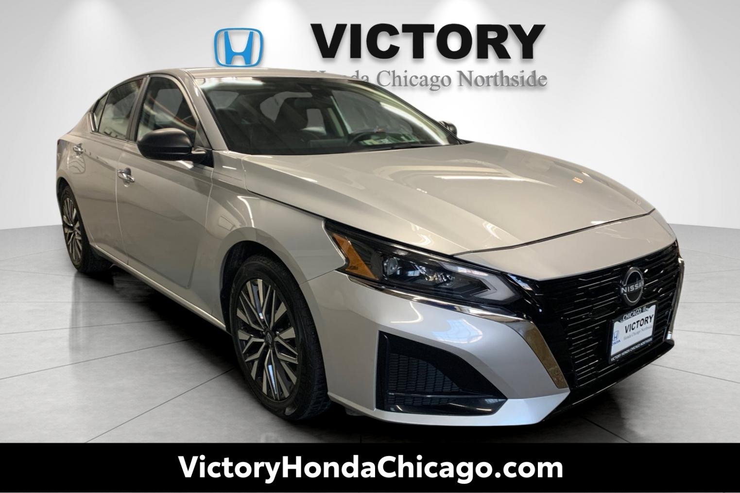 Used 2024 Nissan Altima 2.5 SV FWD image 1