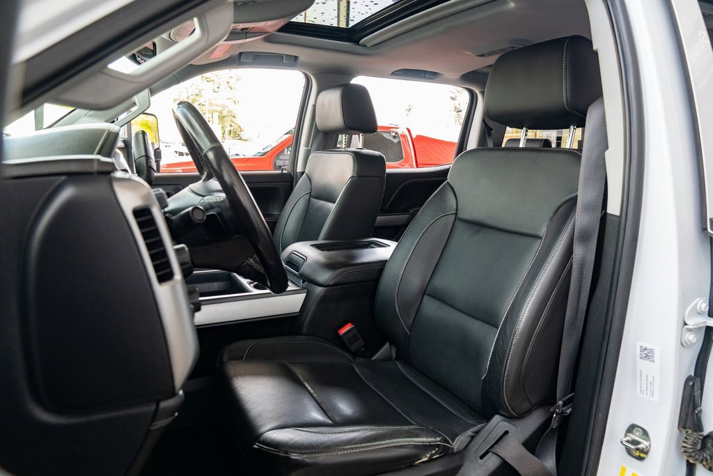 Used 2018 Chevrolet Silverado 2500 LTZ image 20