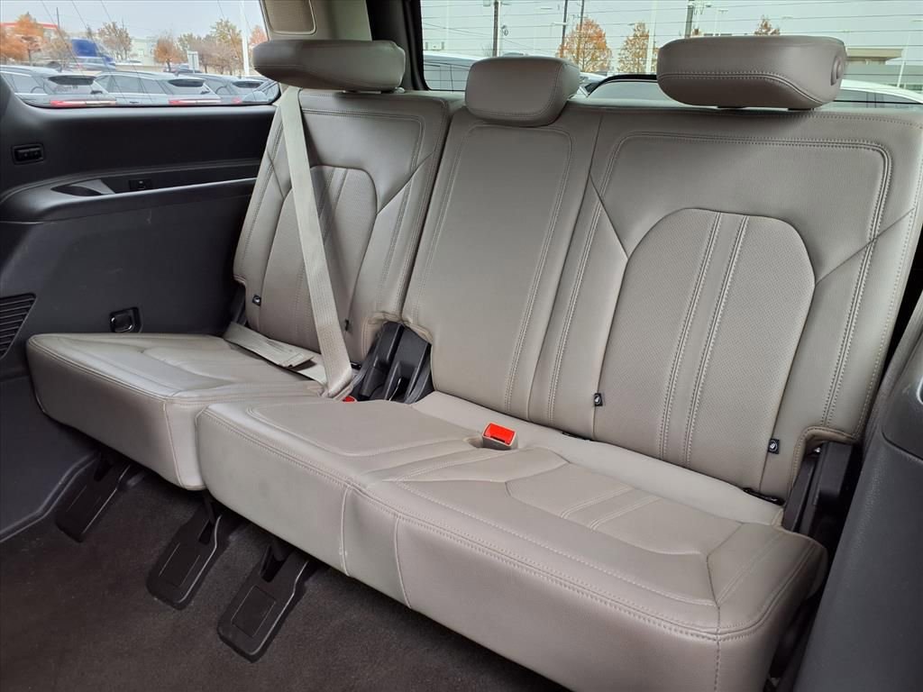 Used 2019 Ford Expedition Limited w/ Driver Assistance Package image 26