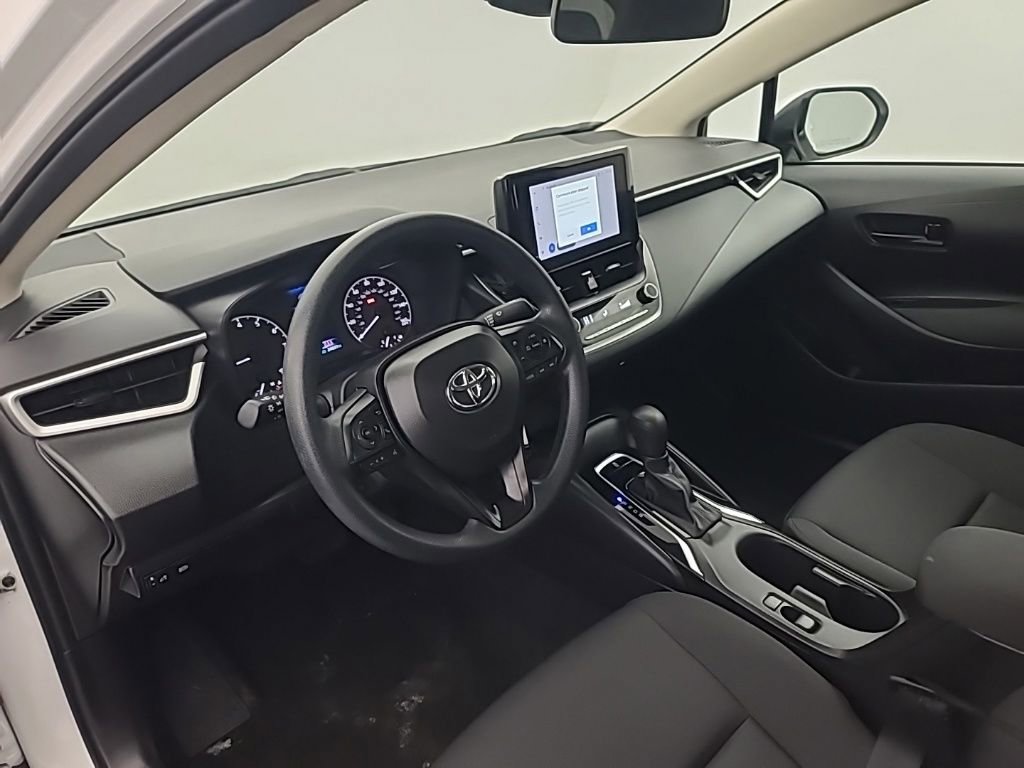 Used 2025 Toyota Corolla LE FWD image 25
