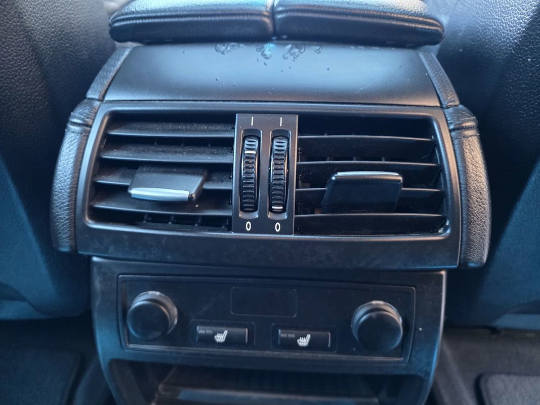 Used 2014 BMW X6 M image 36