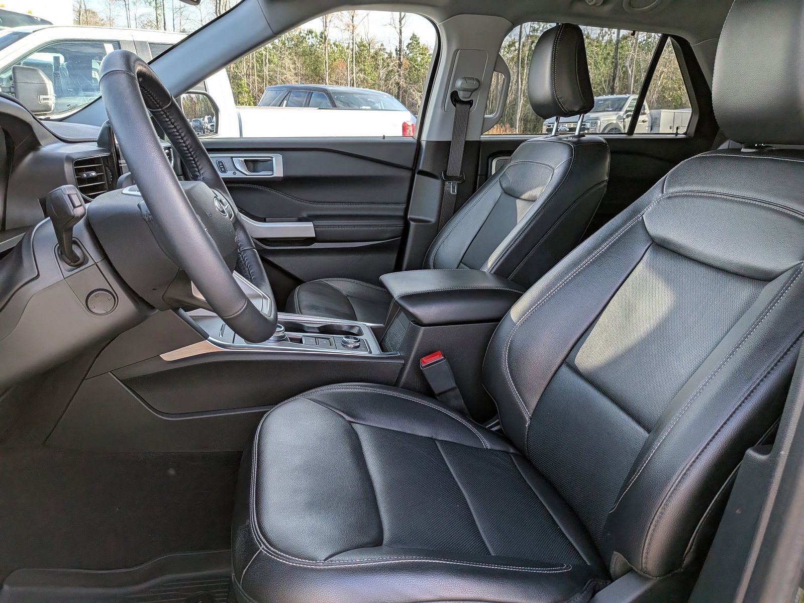 Certified 2023 Ford Explorer Limited w/ Equipment Group 301A AWD/4WD image 21