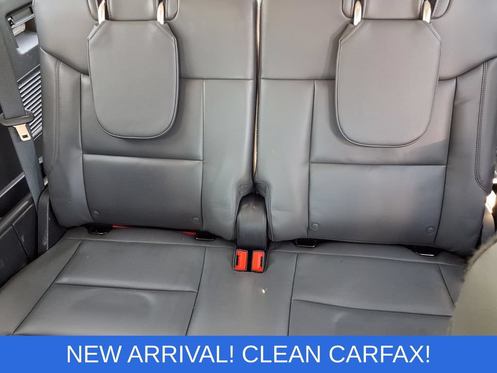 Used 2025 Ford Explorer Active w/ Active Comfort Package AWD/4WD image 8