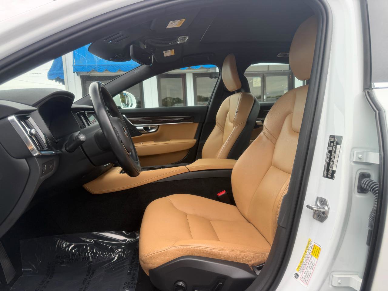 Used 2018 Volvo S90 T5 Momentum w/ Convenience Package AWD/4WD image 11