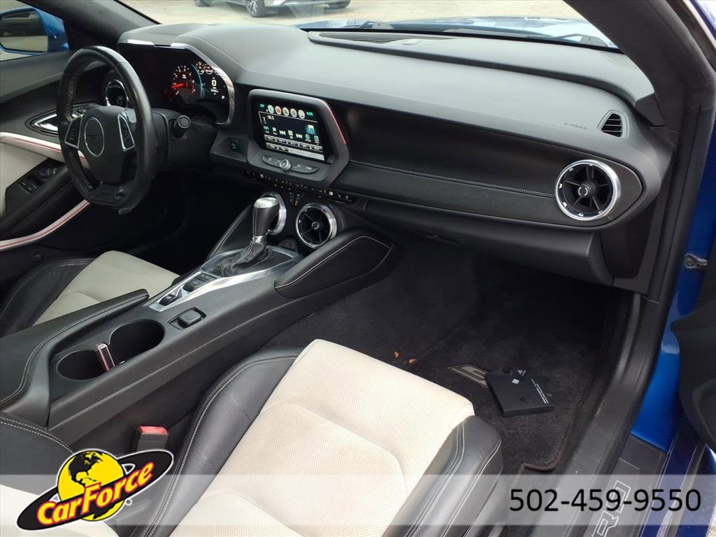 Used 2017 Chevrolet Camaro SS image 11