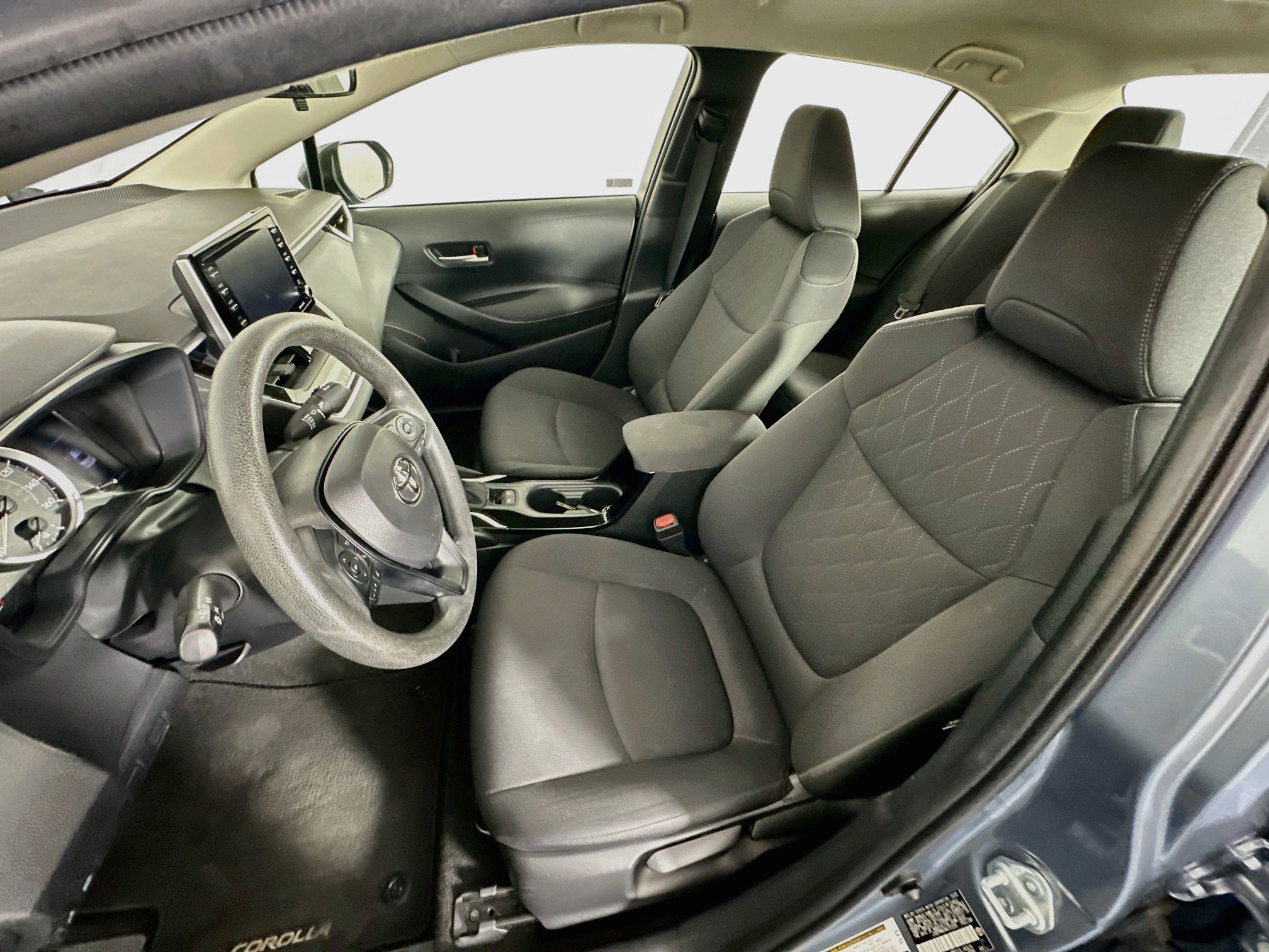 Used 2021 Toyota Corolla LE FWD image 13