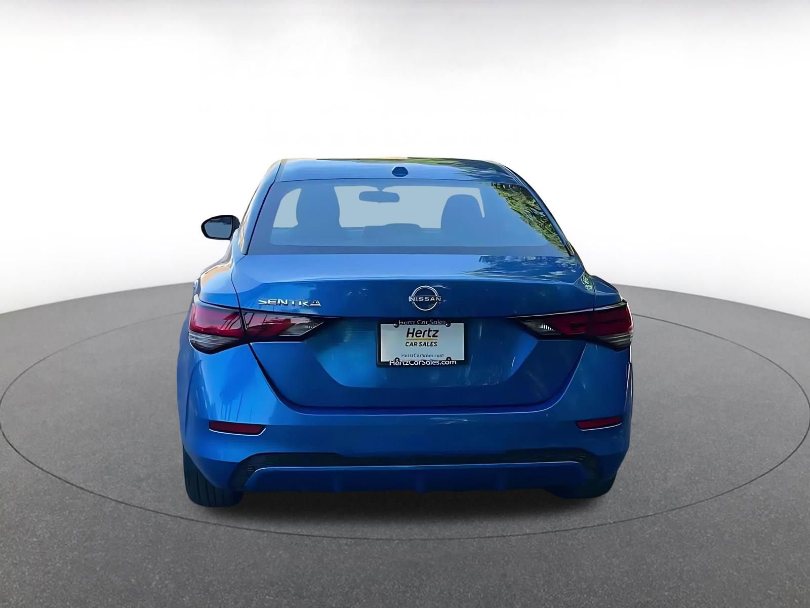 Used 2025 Nissan Sentra SV FWD image 12