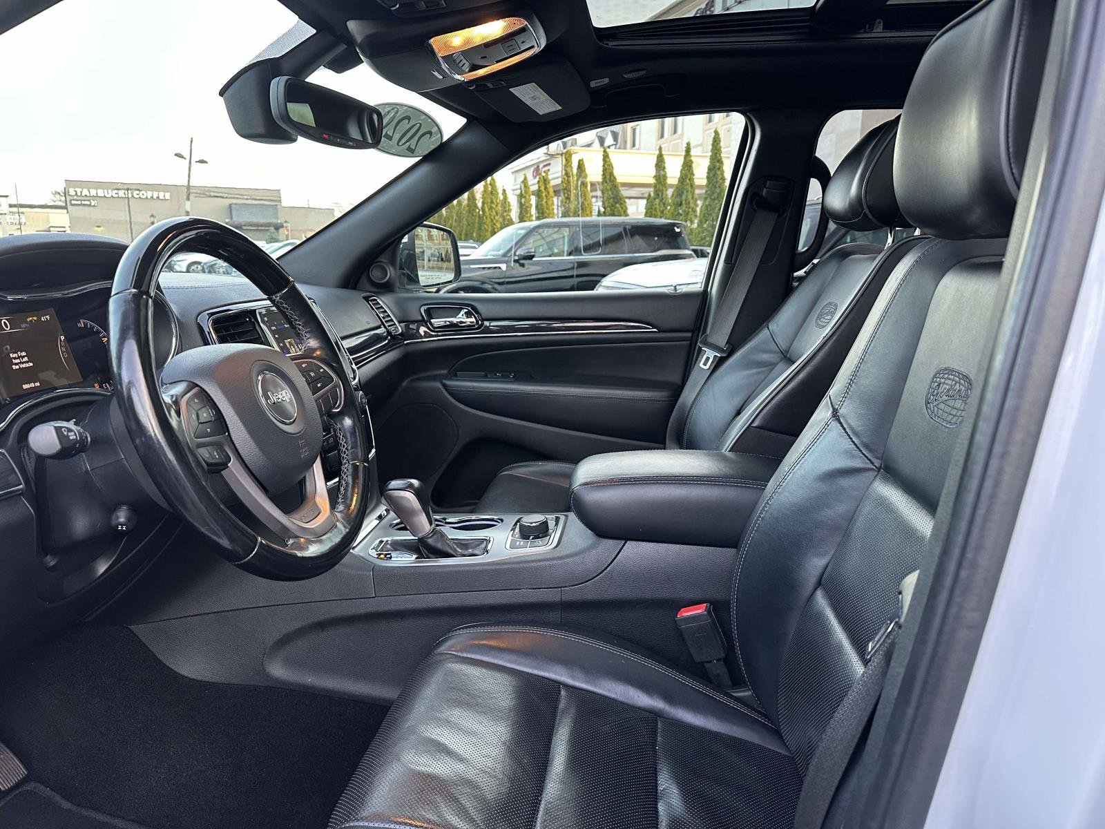 Used 2020 Jeep Grand Cherokee Overland image 13