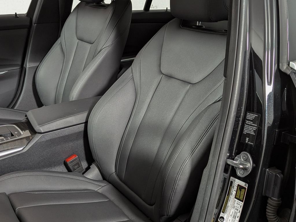 Used 2021 BMW 330i xDrive Sedan w/ Convenience Package image 17