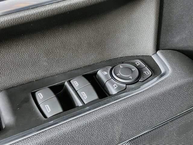 Used 2026 GMC Sierra 1500 SLT AWD/4WD image 9