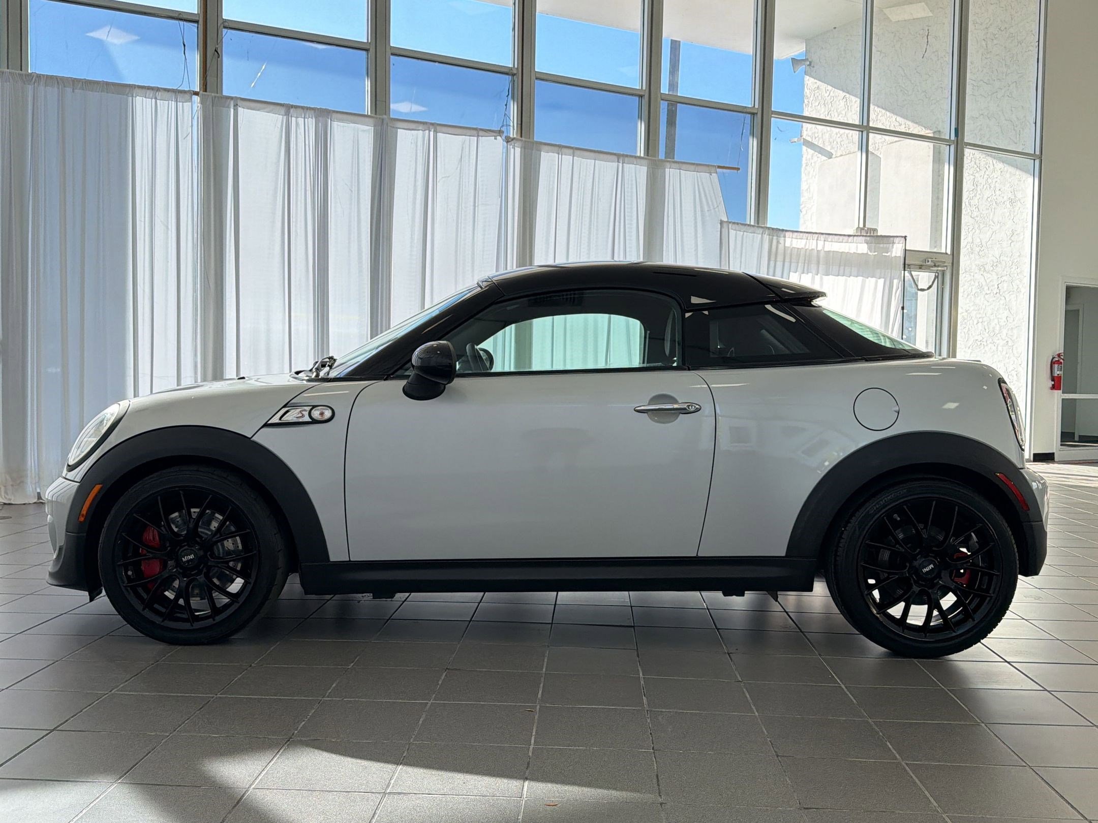Used 2014 MINI Cooper Coupe S FWD image 2