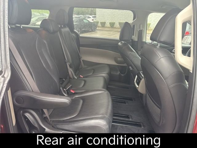 Certified 2025 Kia Carnival image 7