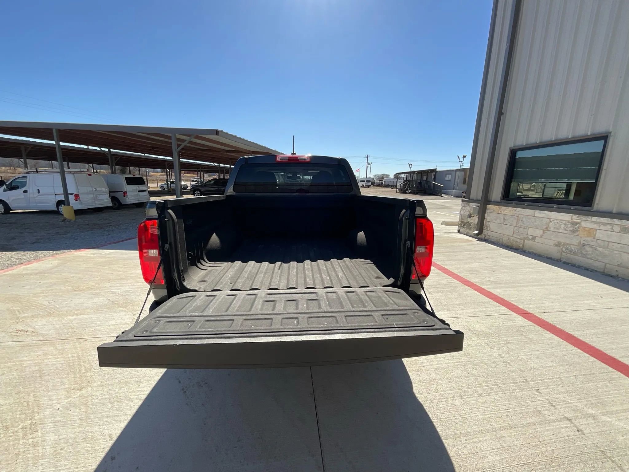 Used 2017 Chevrolet Colorado W/T w/ WT Convenience Package image 17