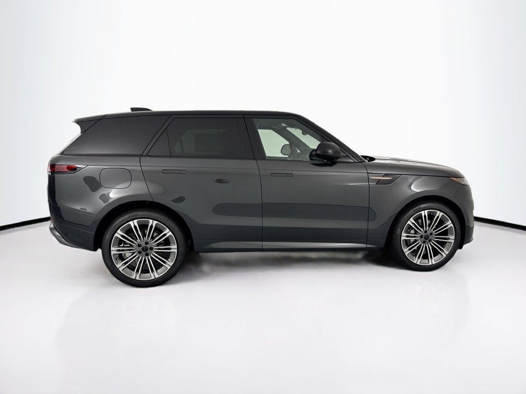 New 2026 Land Rover Range Rover Sport Dynamic SE AWD/4WD image 4