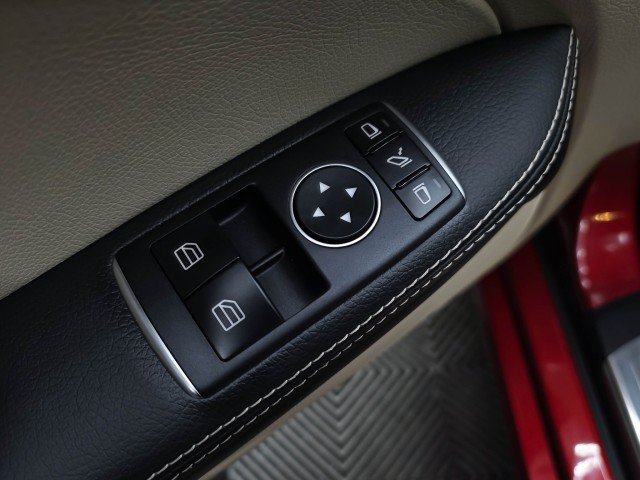 Used 2019 Mercedes-Benz SLC 300 image 29