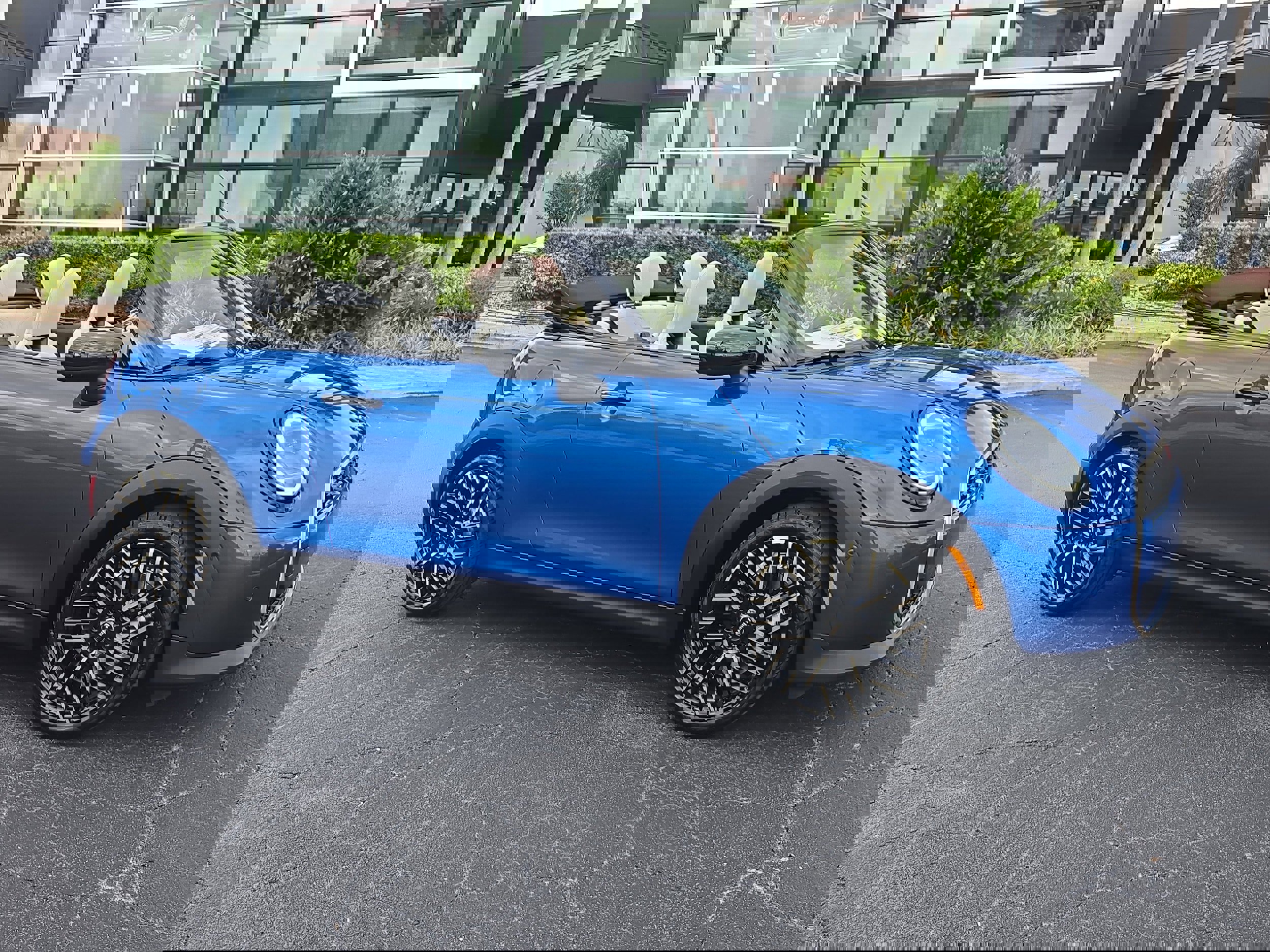 New 2026 MINI Cooper S image 2