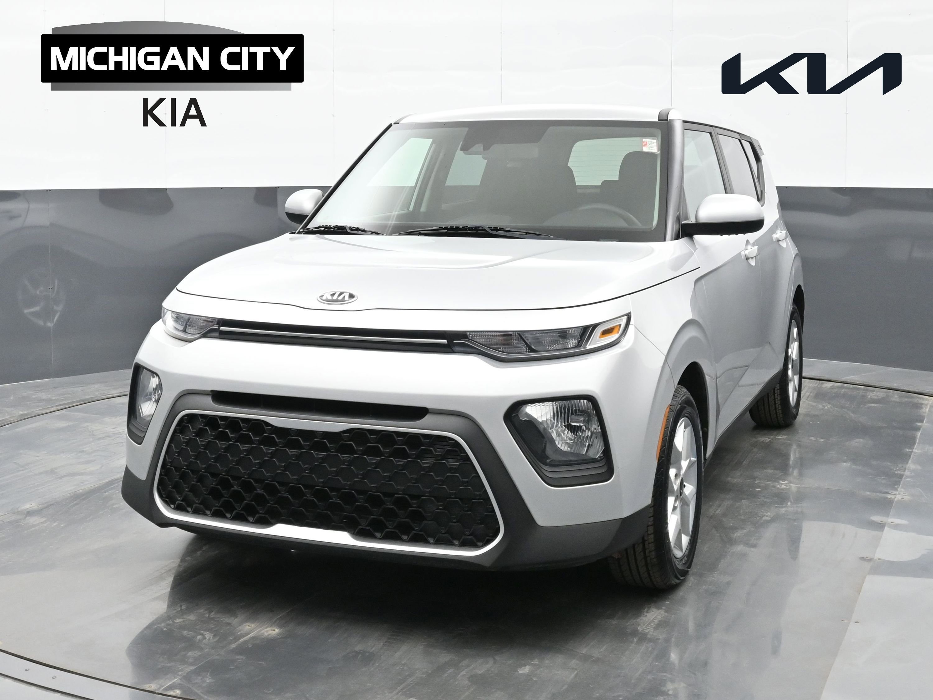Used 2020 Kia Soul S image 1