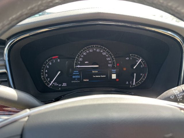 Used 2018 Cadillac XT5 Luxury w/ Driver Awareness Package AWD/4WD image 18