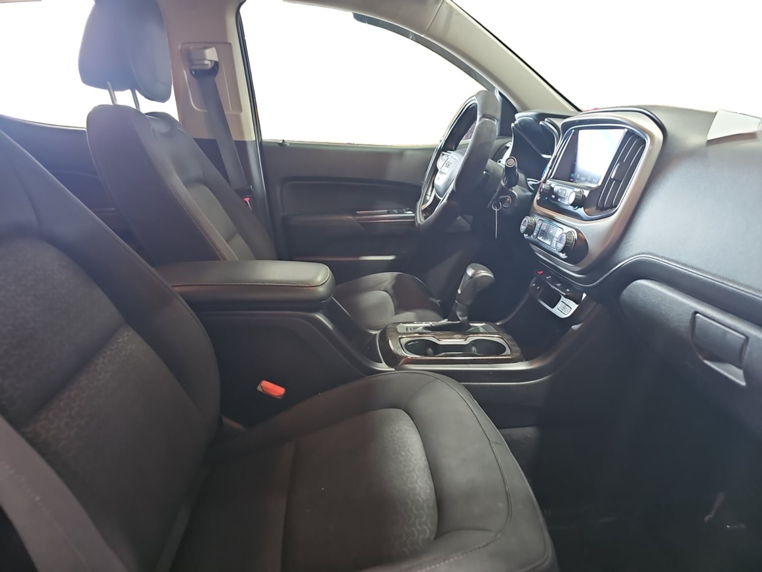 Used 2018 GMC Canyon SLE w/ SLE Convenience Package AWD/4WD image 17