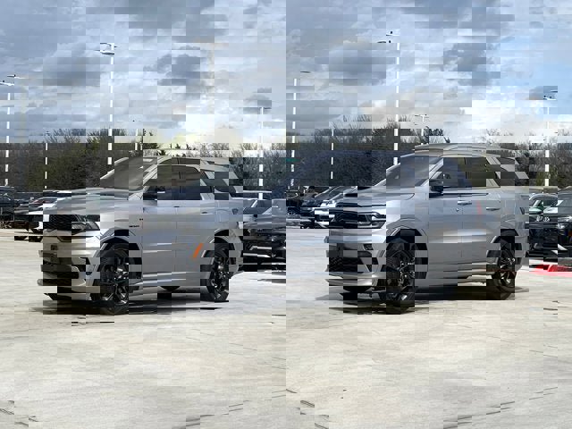 Used 2021 Dodge Durango R/T w/ Blacktop Package image 2