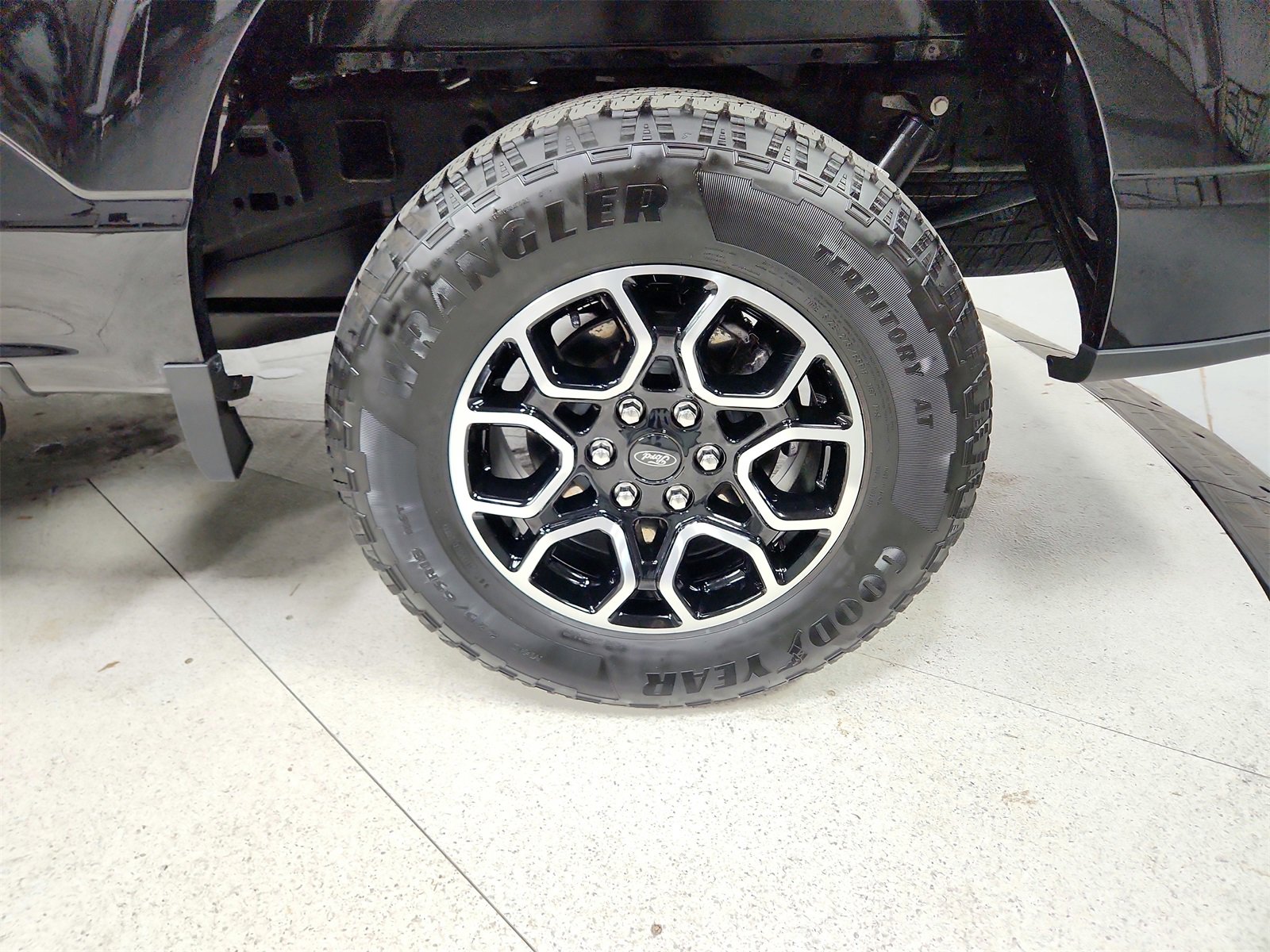 Used 2023 Ford F150 Lariat image 46