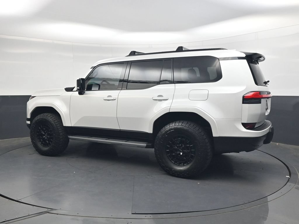 Used 2026 Lexus GX 550 w/ Accessory Package (2T) AWD/4WD image 8
