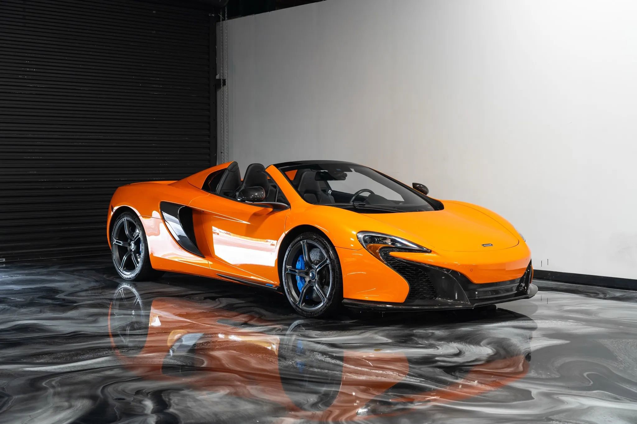 Used 2016 McLaren 650S Spider image 6