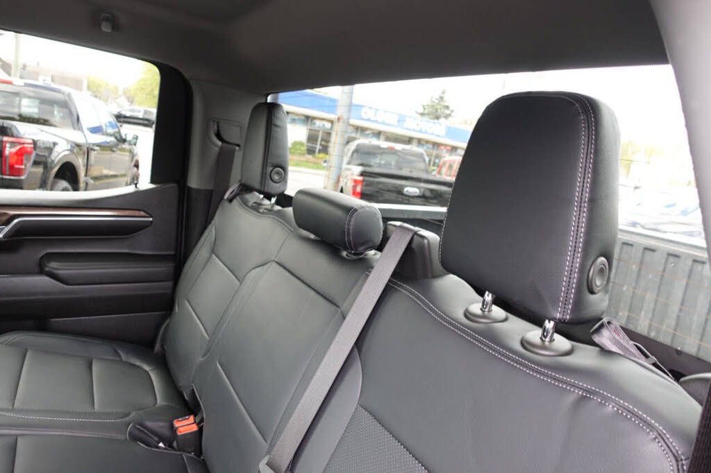 Used 2023 Chevrolet Silverado 1500 LT AWD/4WD image 26