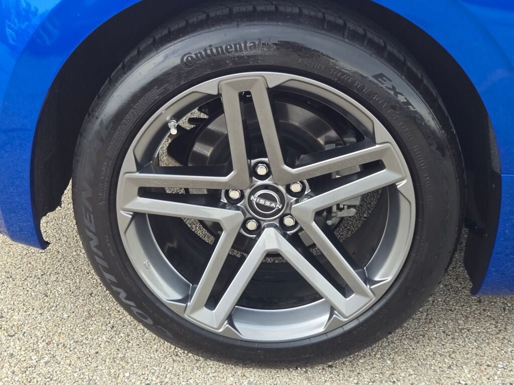 Used 2024 Nissan Z Sport w/ Floor Mat Package RWD image 9