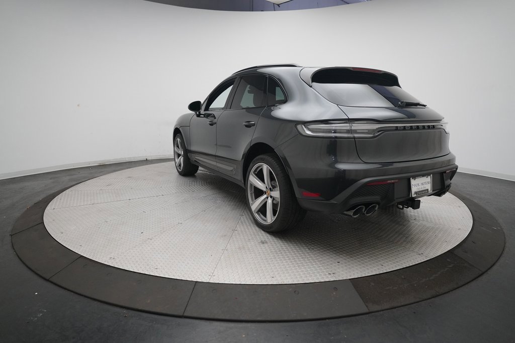 Used 2025 Porsche Macan Turbo image 3