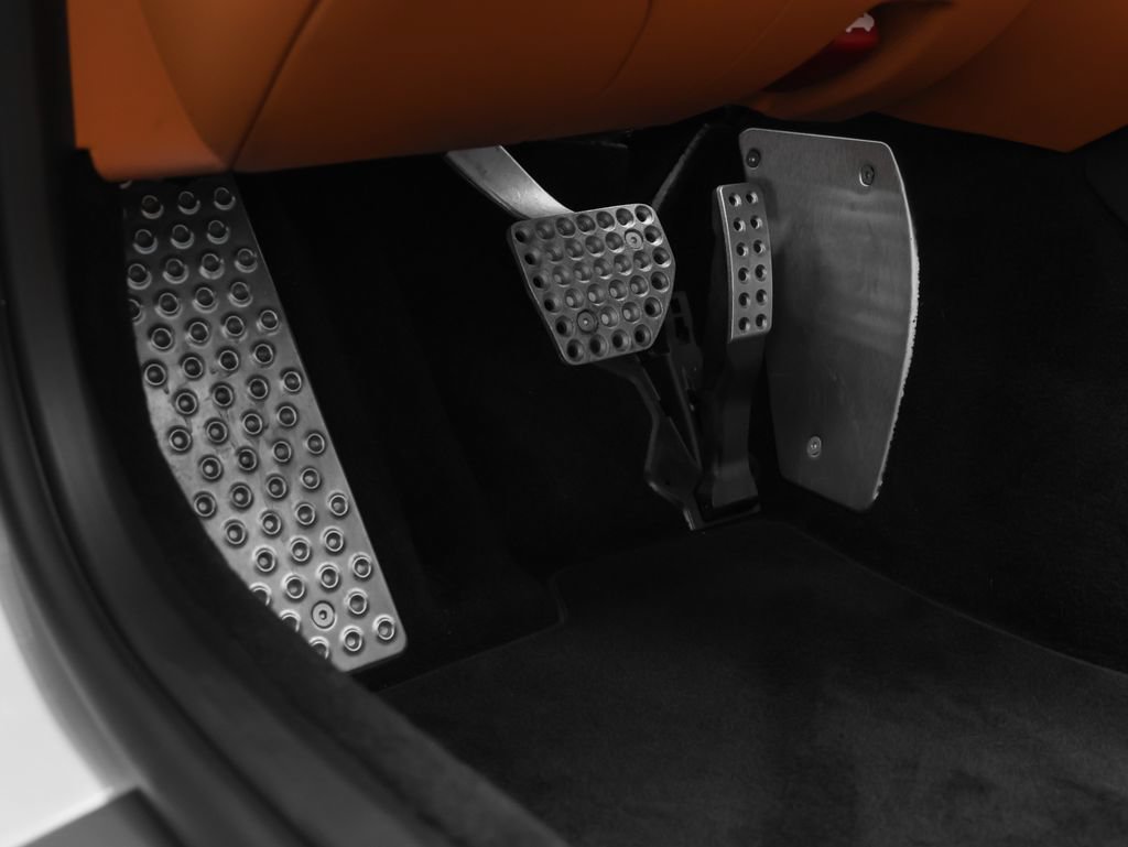 Certified 2022 Ferrari Portofino M RWD image 42