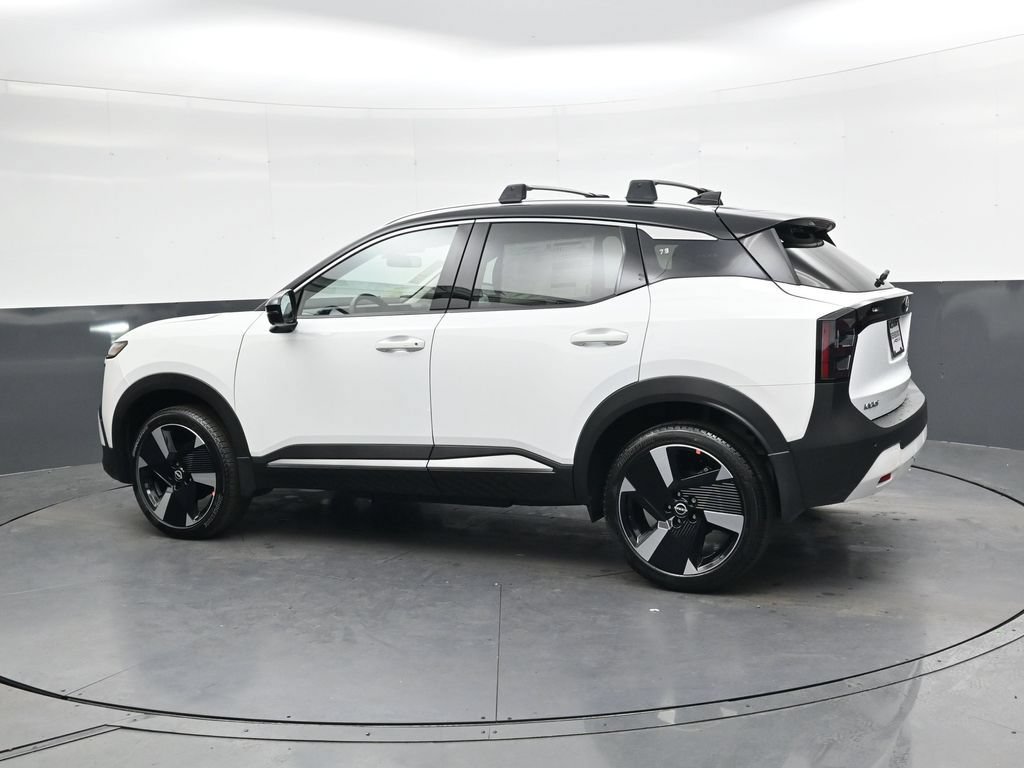 New 2026 Nissan Kicks SR w/ Cold Weather Package FWD image 9