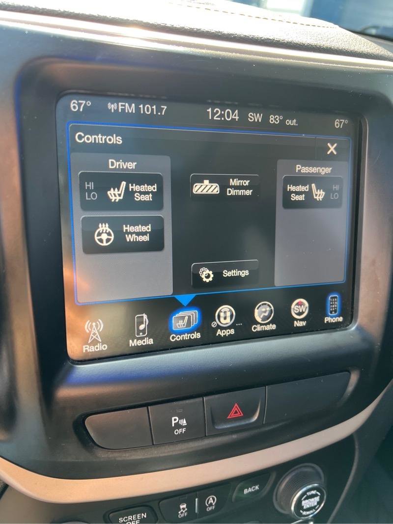 Used 2018 Jeep Cherokee Limited image 23