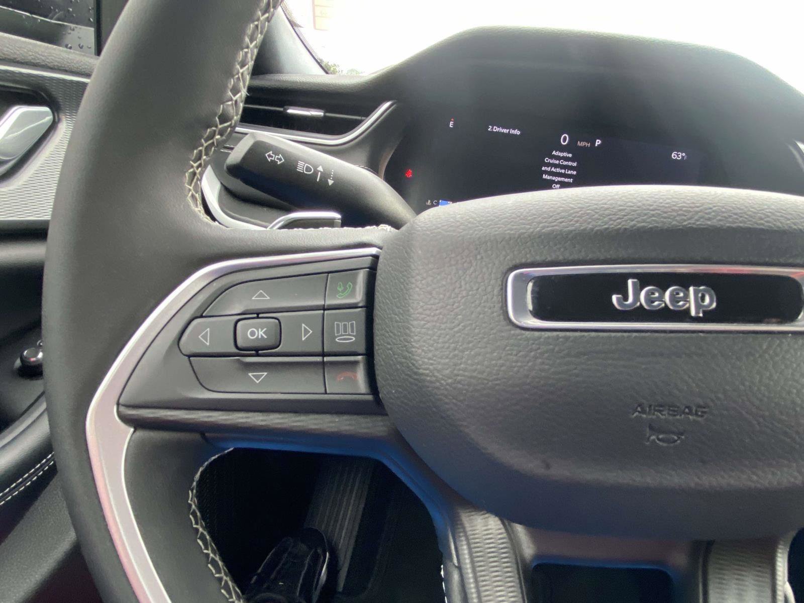 Certified 2024 Jeep Grand Cherokee Laredo X image 5