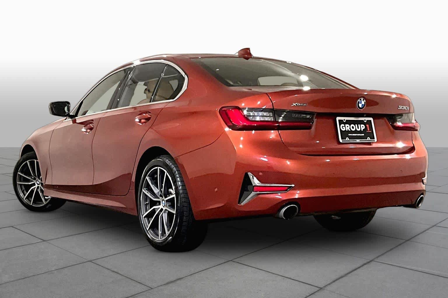 Used 2019 BMW 330i xDrive Sedan w/ Premium Package AWD/4WD image 11