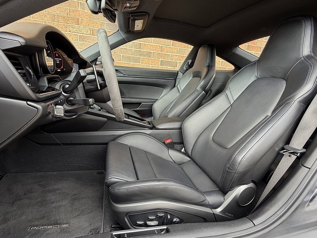 Certified 2025 Porsche 911 Carrera S image 5