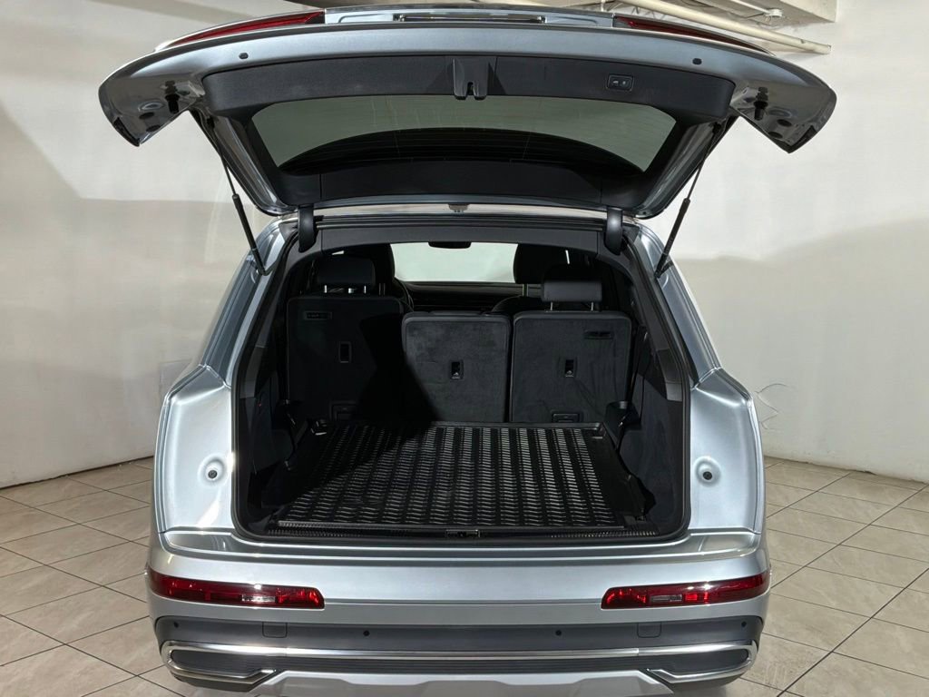 Used 2023 Audi Q7 2.0T Premium w/ Convenience Package image 23